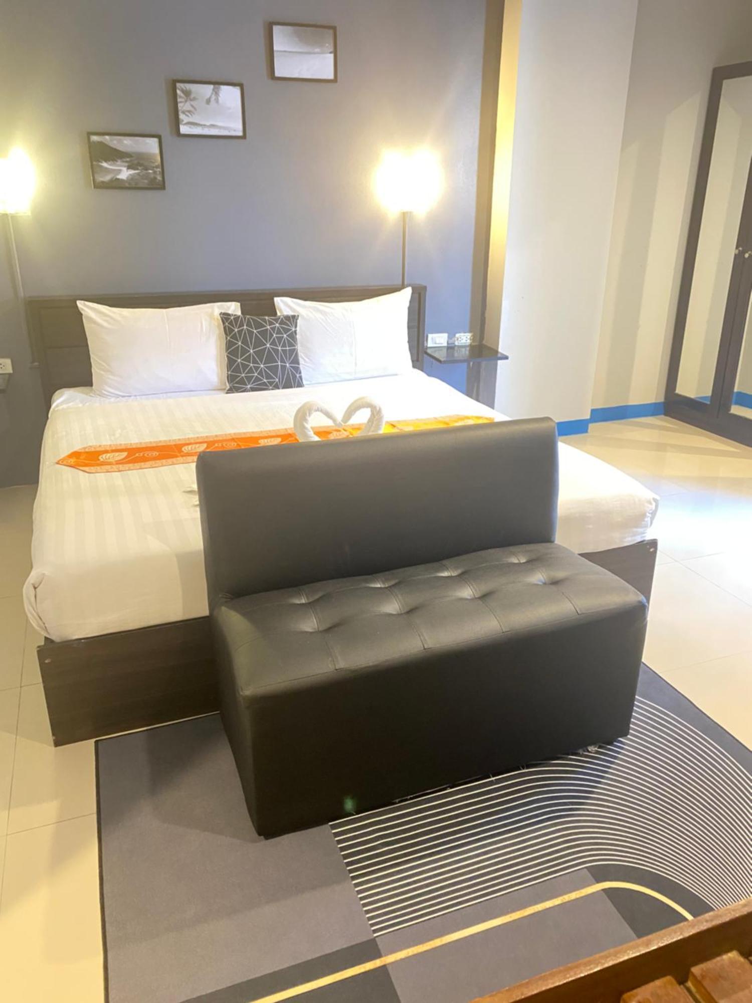 Holiday Home Patong Ngoại thất bức ảnh