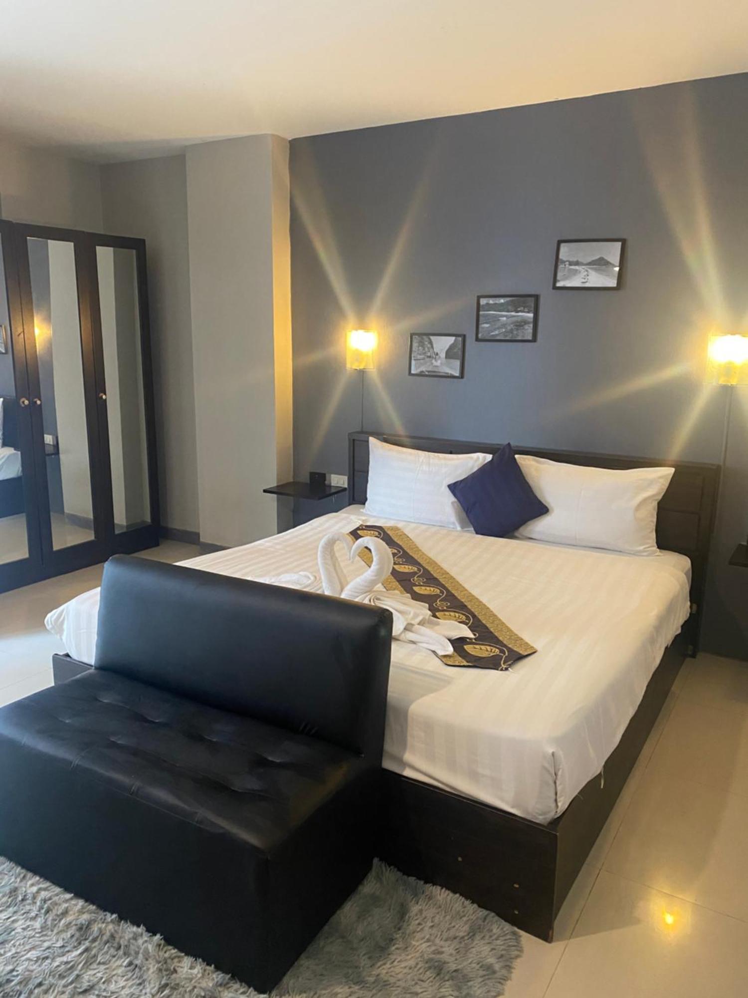 Holiday Home Patong Ngoại thất bức ảnh