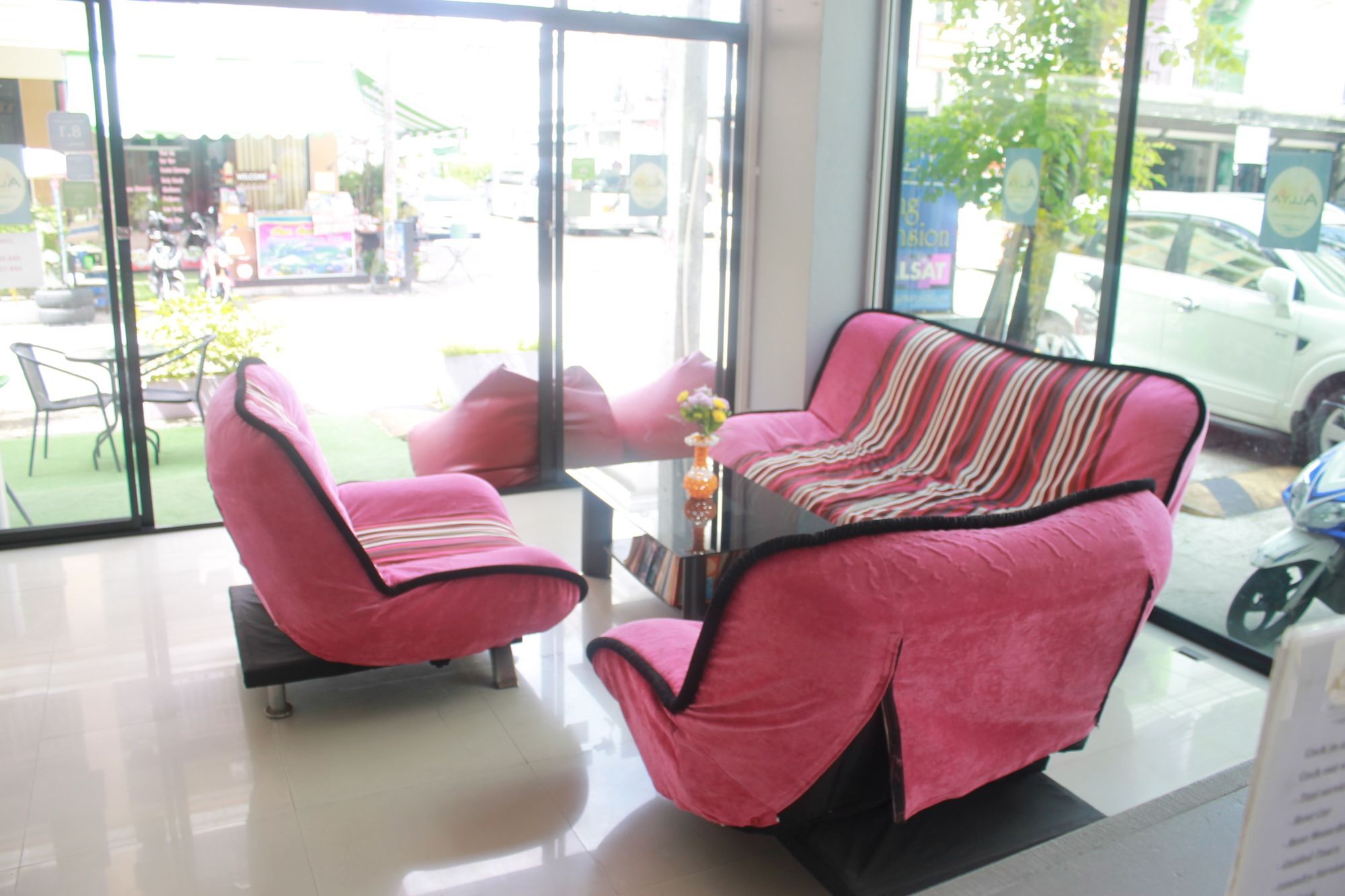 Holiday Home Patong Ngoại thất bức ảnh
